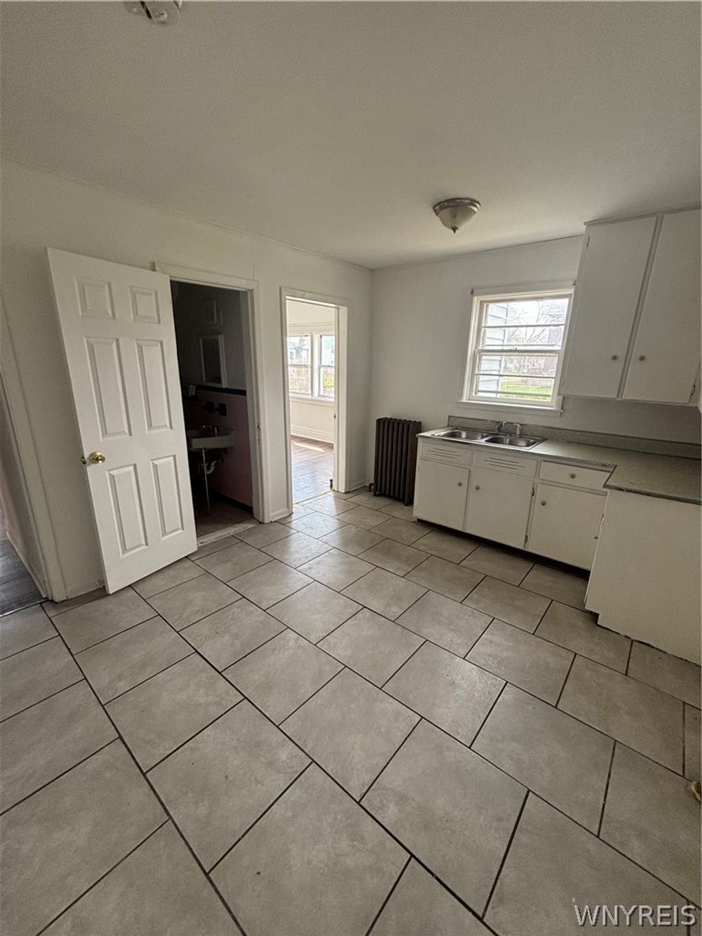 Photo of 1780 Falls Street, Niagara Falls, NY 14303 (MLS # B1677259)