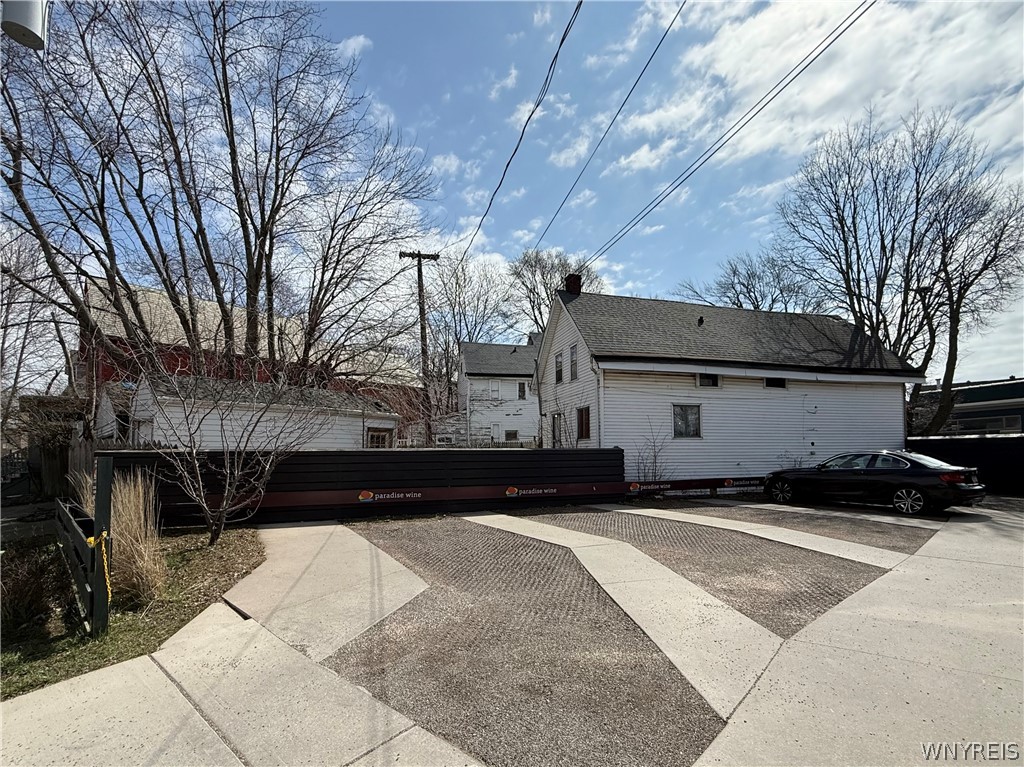 507 W Utica Street