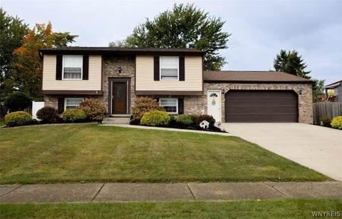 Photo of 4238 Mistymeadow Lane, Hamburg, NY 14075 (MLS # B1718681)