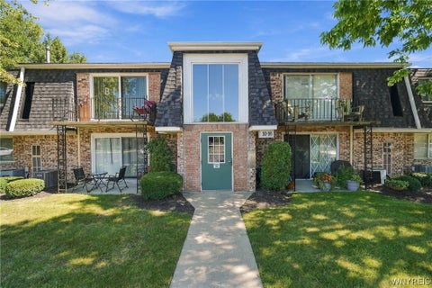 Condo For Sale - 52 Foxberry Dr #b Dr<br/> Erie County, Amherst, NY 14068