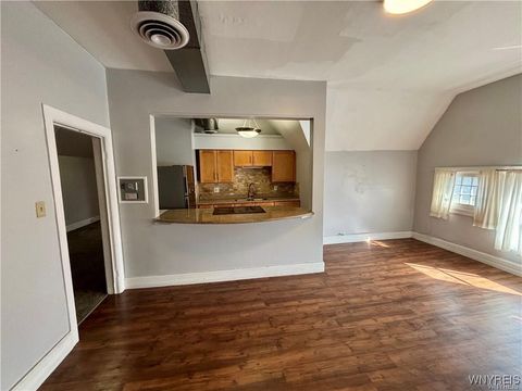 Tiny photo for 42 Richmond Avenue #3, Buffalo, NY 14222 (MLS # B1654386)