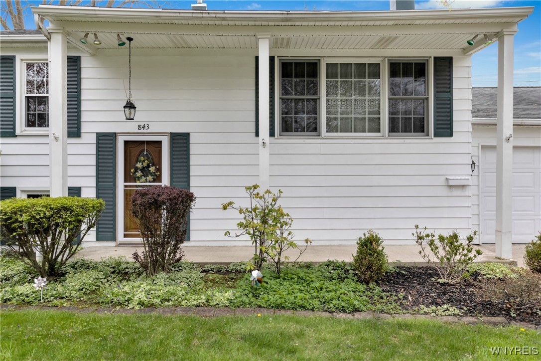 843 Sun Valley Dr Drive, North Tonawanda, New York image 2