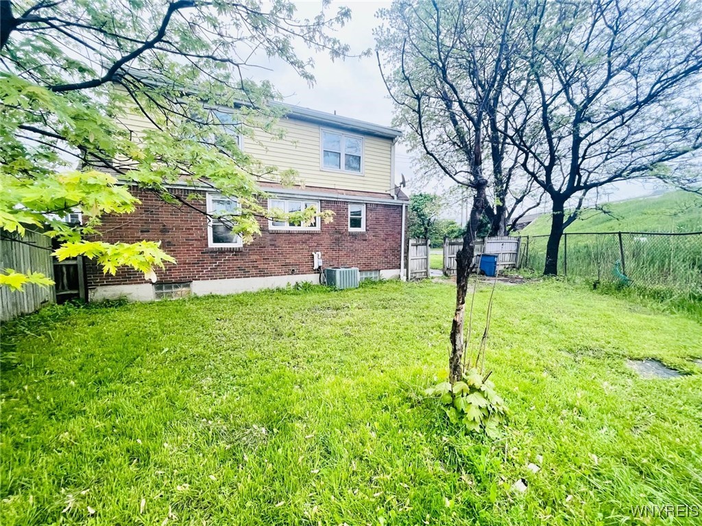 428 Beach Road, Cheektowaga, New York image 16