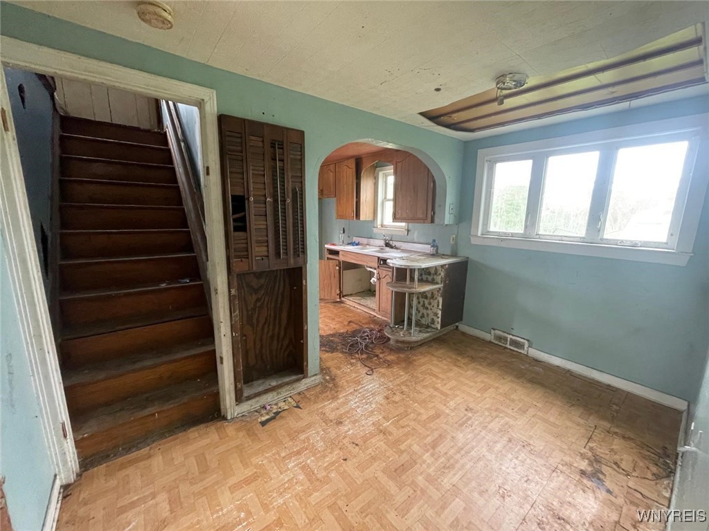 428 Beach Road, Cheektowaga, New York image 5