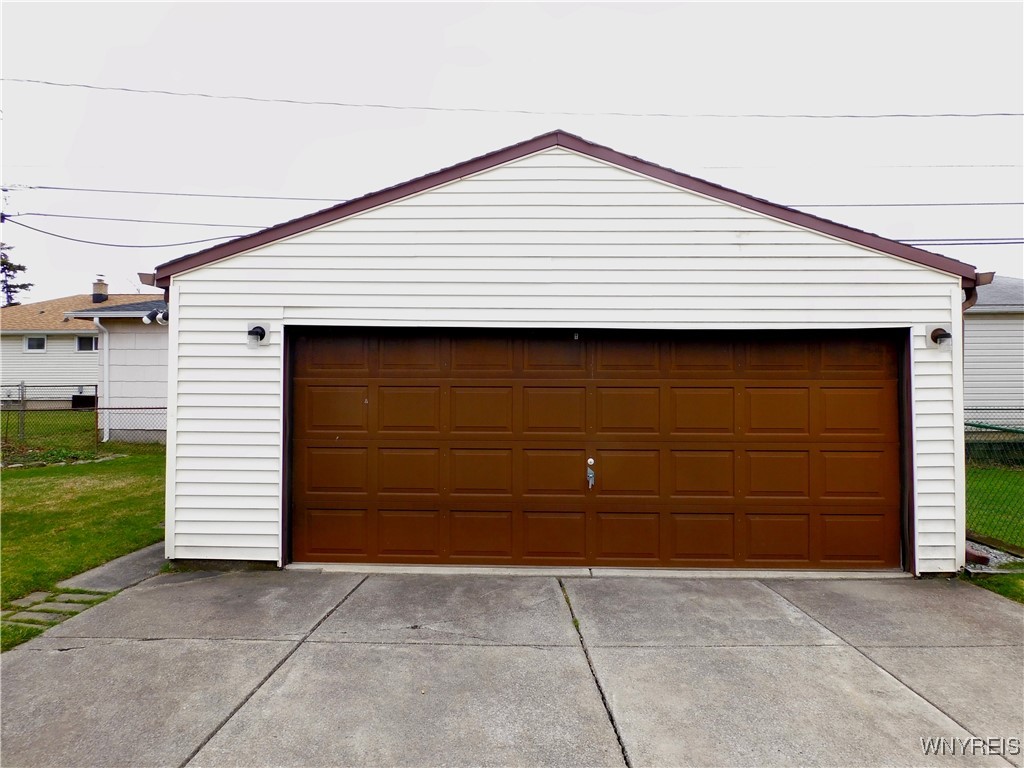 129 Nadine Drive, Cheektowaga, New York image 27