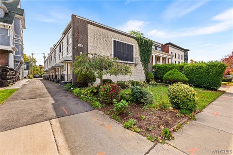 Tiny photo for 216 Summer Street #6, Buffalo, NY 14222 (MLS # B1722808)