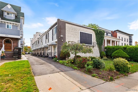 Tiny photo for 216 Summer Street #6, Buffalo, NY 14222 (MLS # B1722808)