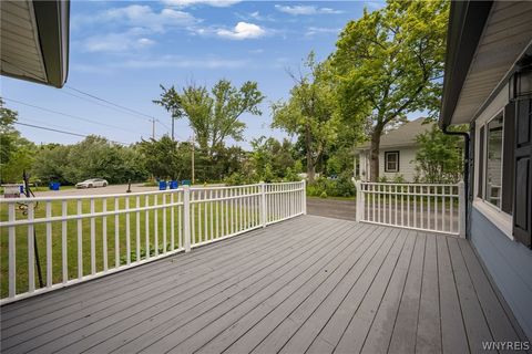Tiny photo for 2605 Hakanaw Avenue, Hamburg, NY 14075 (MLS # B1689915)