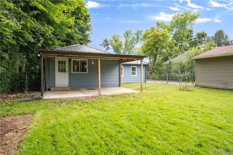Tiny photo for 2605 Hakanaw Avenue, Hamburg, NY 14075 (MLS # B1689915)