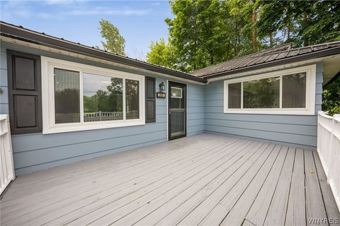 Tiny photo for 2605 Hakanaw Avenue, Hamburg, NY 14075 (MLS # B1689915)