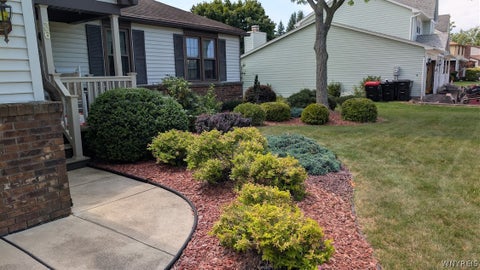Tiny photo for 36 Pheasant Run Lane, Lancaster, NY 14086 (MLS # B1715231)