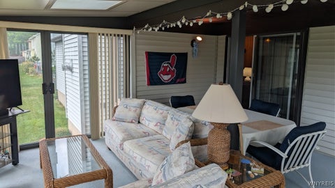 Tiny photo for 36 Pheasant Run Lane, Lancaster, NY 14086 (MLS # B1715231)