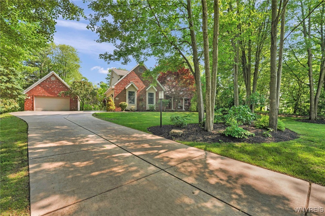 4517 Hidden Hollow Road, Hamburg, New York image 1