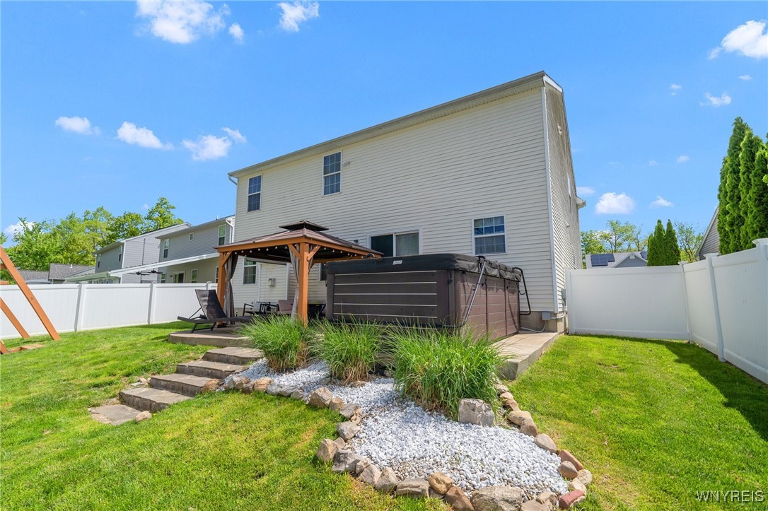 6096 Woodford Drive, Hamburg, New York image 49