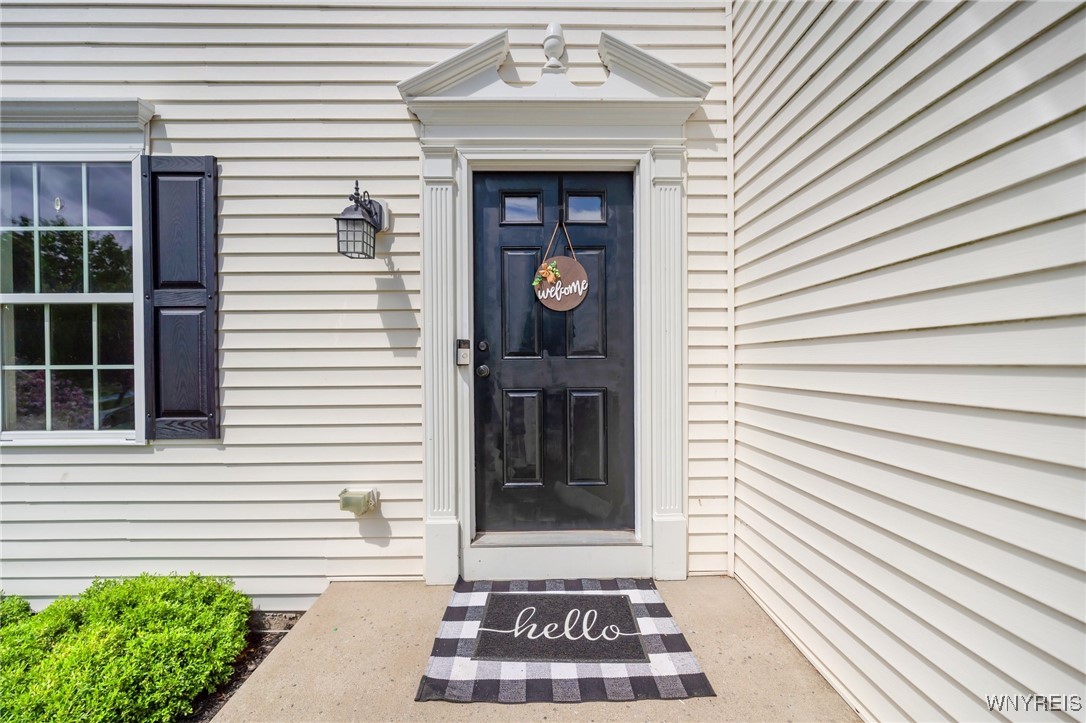 6096 Woodford Drive, Hamburg, New York image 4