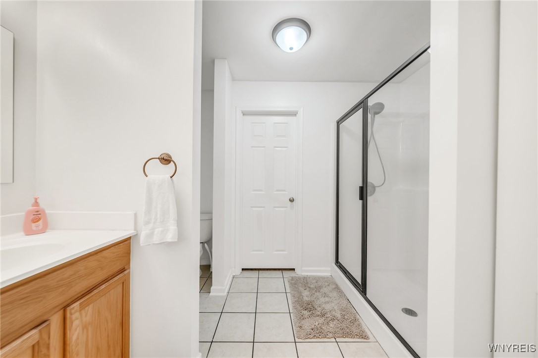 6096 Woodford Drive, Hamburg, New York image 33