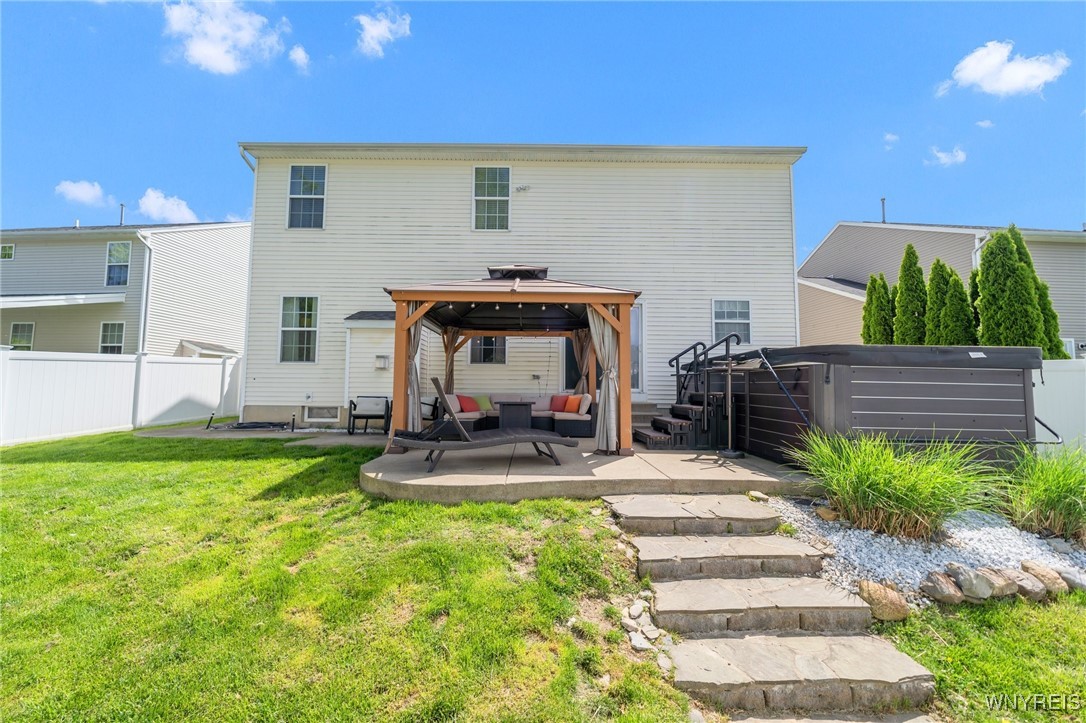 6096 Woodford Drive, Hamburg, New York image 50