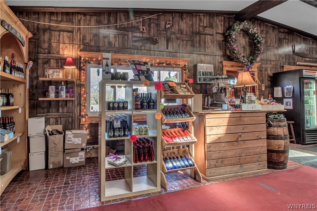 Cambria, New York 14094, United States, ,Commercial,Active,40847