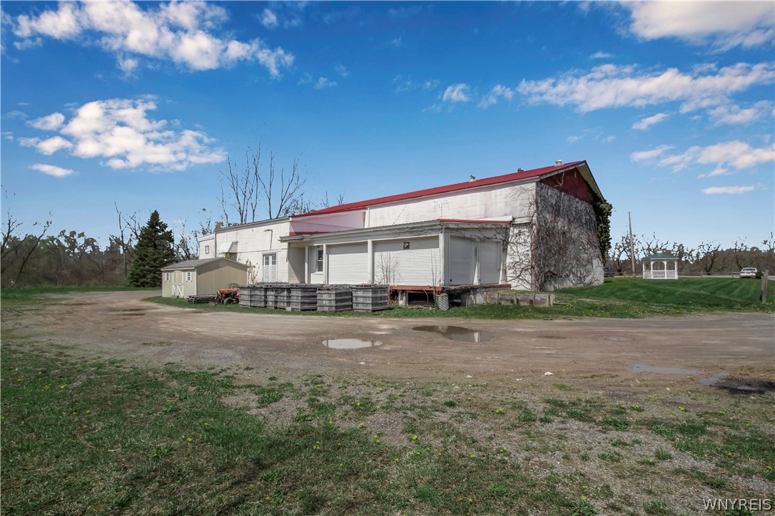 Cambria, New York 14094, United States, ,Commercial,Active,40847