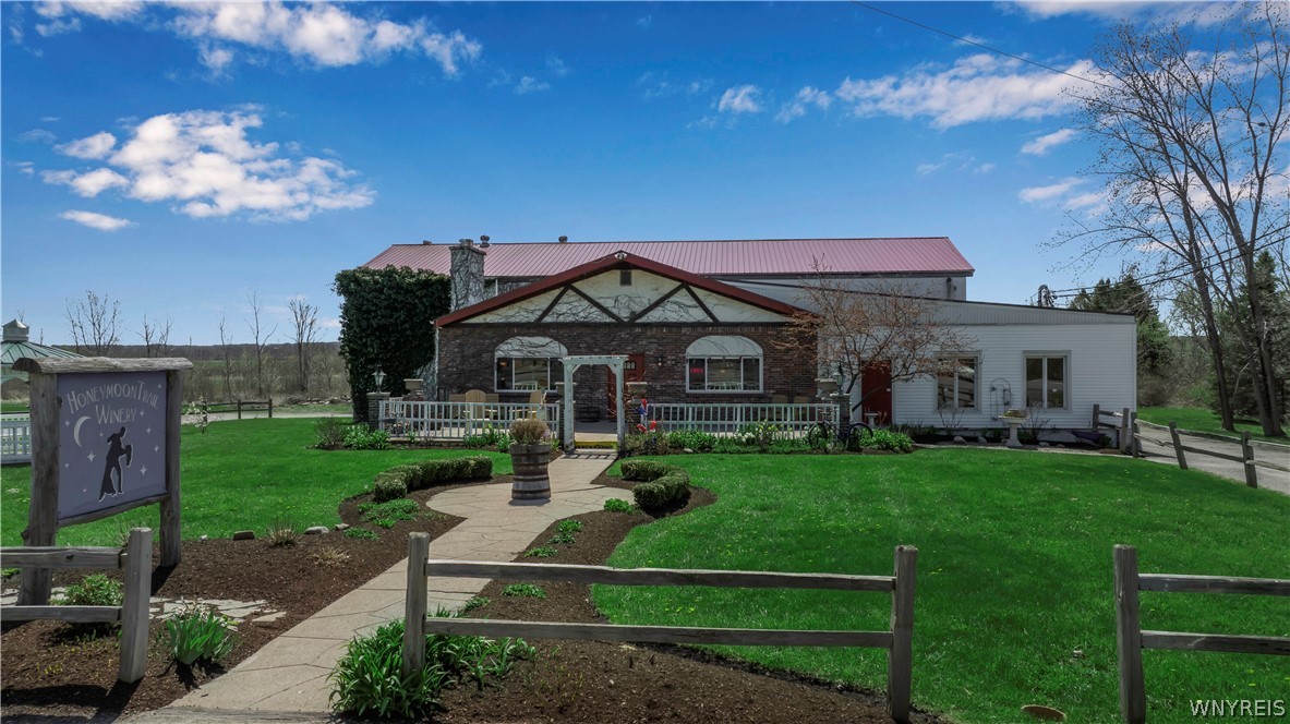 Cambria, New York 14094, United States, ,Commercial,Active,40847