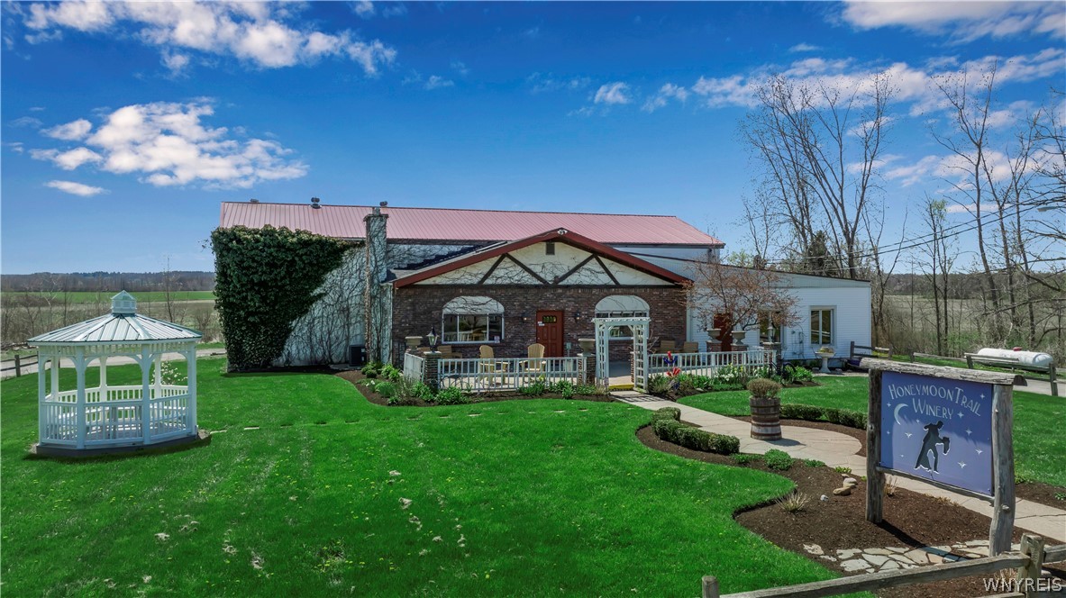 Cambria, New York 14094, United States, ,Commercial,Active,40847