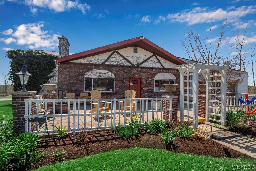 Cambria, New York 14094, United States, ,Commercial,Active,40847