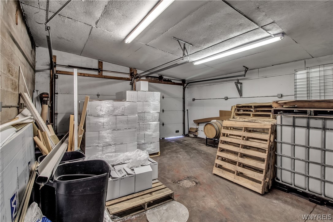 Cambria, New York 14094, United States, ,Commercial,Active,40847