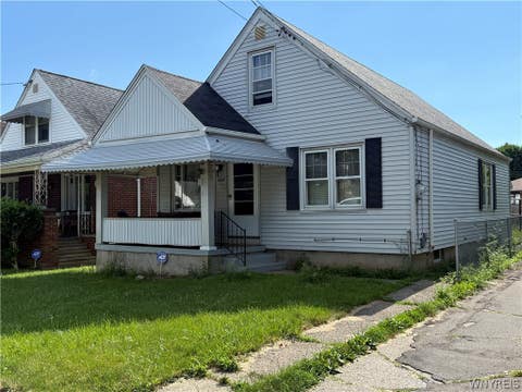 Tiny photo for 484 22nd Street, Niagara Falls, NY 14303 (MLS # B1700752)