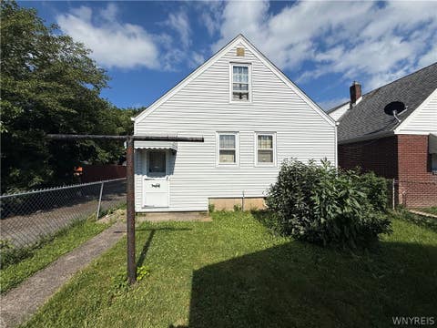 Tiny photo for 484 22nd Street, Niagara Falls, NY 14303 (MLS # B1700752)