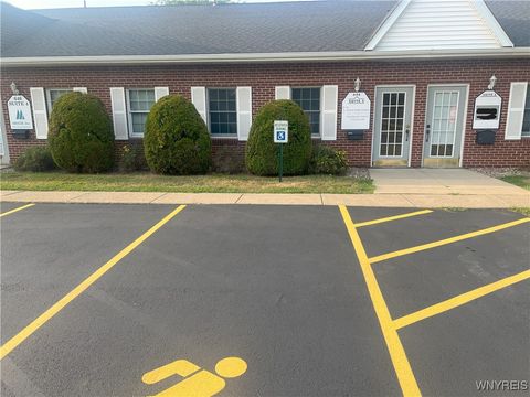 Photo of 646 N French #5 Road, Amherst, NY 14228 (MLS # B1639324)