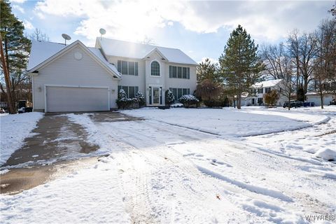 Photo of 31 Azure Pine Court, Amherst, NY 14228 (MLS # B1653868)