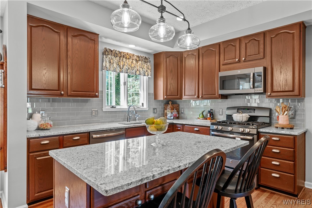65 Edenfield Road, Penfield, New York image 7