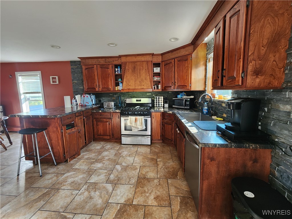 Sweden, New York 14420, United States, 3 Bedrooms Bedrooms, ,3 BathroomsBathrooms,Residential,Pending,40617