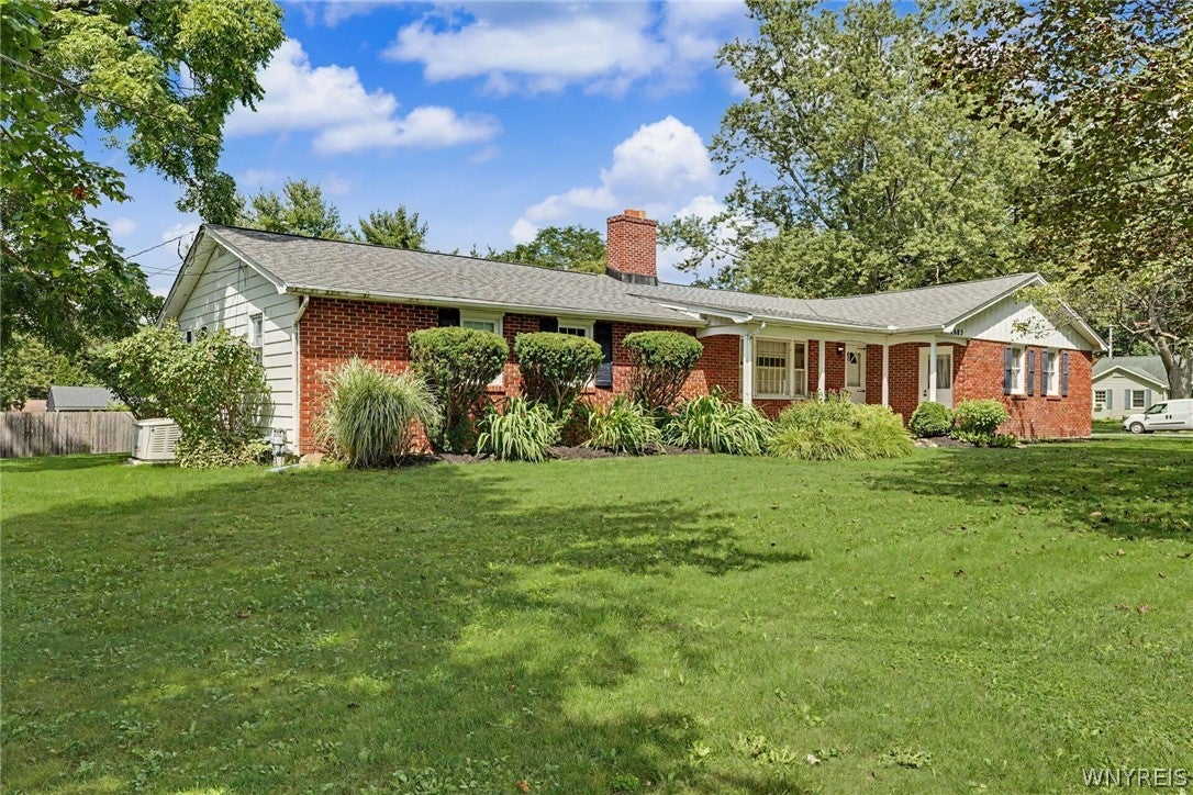 4685 Sawmill Road