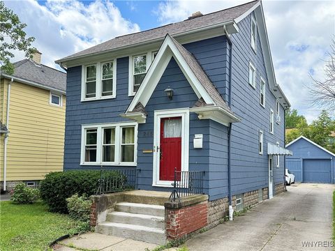 Photo of 245 Hamilton Drive, Amherst, NY 14226 (MLS # B1637563)