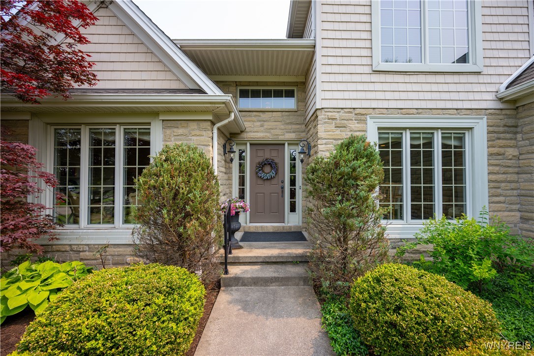 9698 Carmelo Court, Clarence, New York image 3