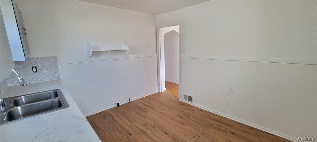 Photo of 3553 Sherwood Avenue, Niagara Falls, NY 14301 (MLS # B1665158)