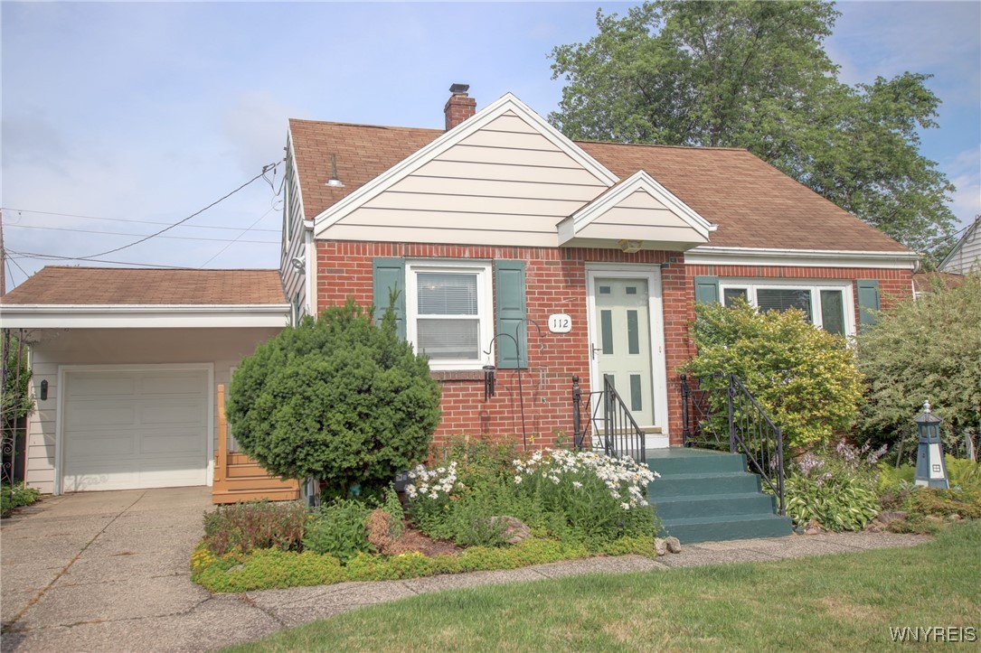 112 Vegola Avenue