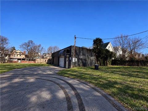 Photo of 794 Potomac Avenue, Buffalo, NY 14209 (MLS # B1725651)