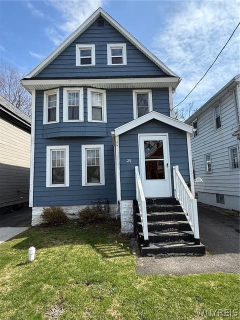 Multifamily For Sale - 29 Melrose Street<br/> Buffalo, NY 14220