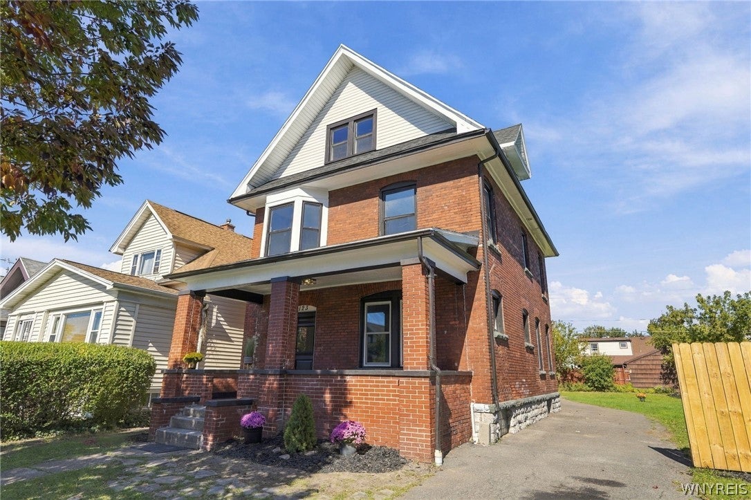 123 Palmer Avenue