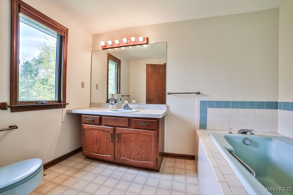2227 West River Road, Grand Island, New York image 38
