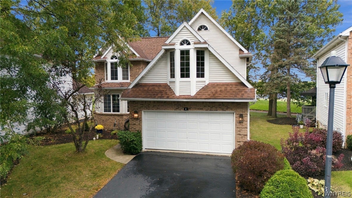 5 Glen Abbey Drive
