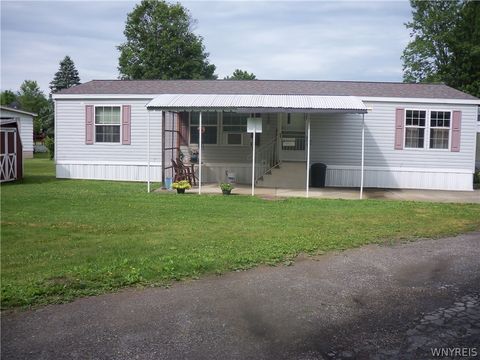 Mobile Home For Sale - 7930 Rte 16<br/> Franklinville, NY 14737
