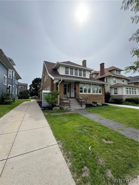 Apartment For Rent - 95 W Humboldt Parkway #A<br/> Erie County, Buffalo, NY 14214