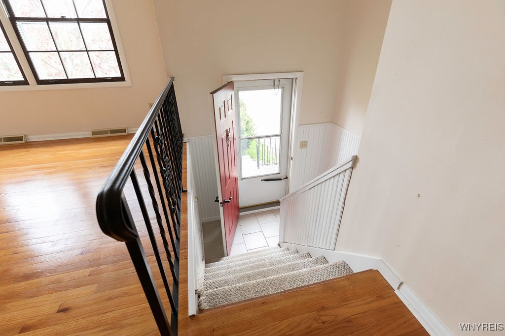 8230 Bitternut Lane, Clay, New York image 32