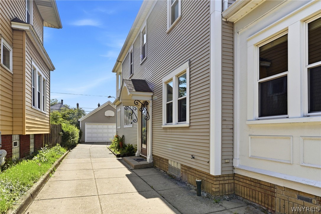 70 Niagara Falls Boulevard