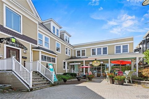 Photo of 762 Elmwood, Apt. 1 Avenue, Buffalo, NY 14222 (MLS # B1646682)