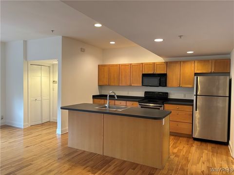 Tiny photo for 762 Elmwood, Apt. 1 Avenue, Buffalo, NY 14222 (MLS # B1646682)