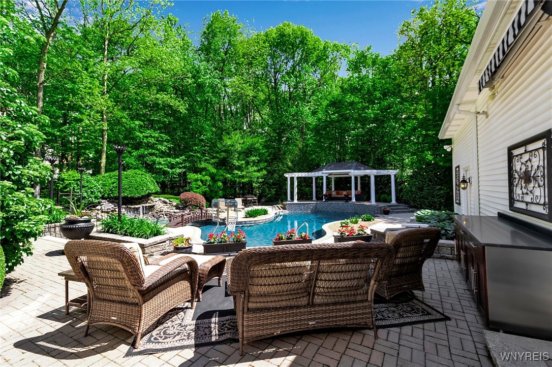 9540 Lakestone Court, Clarence, New York image 48
